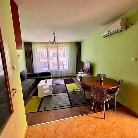 The & Terrace Апартамент