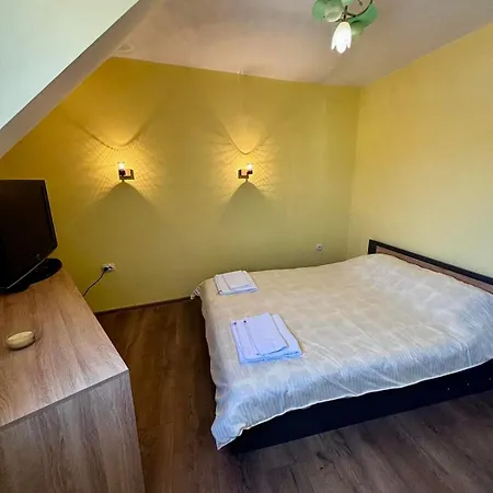 The & Terrace بلوفديف